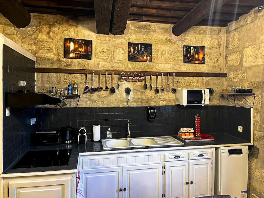 Apartament Le Moliere - Enigme Et Sauna Pézenas Zewnętrze zdjęcie